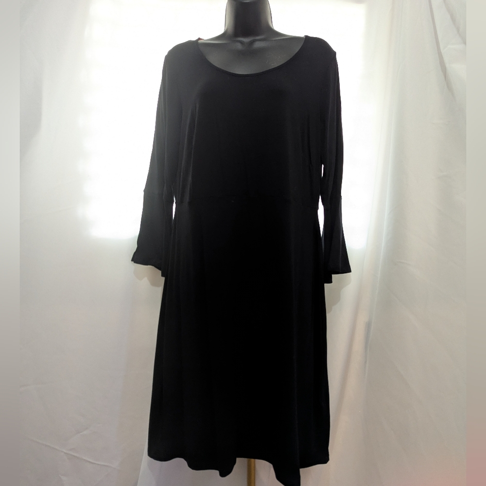 Boden NWT Classic Black Long Sleeve Dress